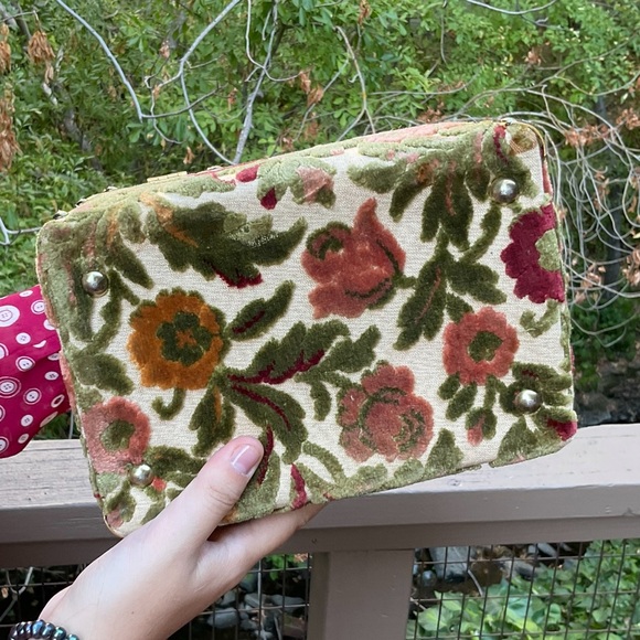 Vintage brown floral brocade tapestry brass hardware box purse handels - Picture 5 of 14